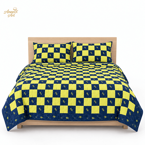 RD#013 - Navy / yellow comforter with pillows